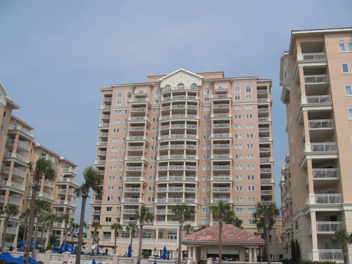 mb_hotel_beach_2007_9.jpg